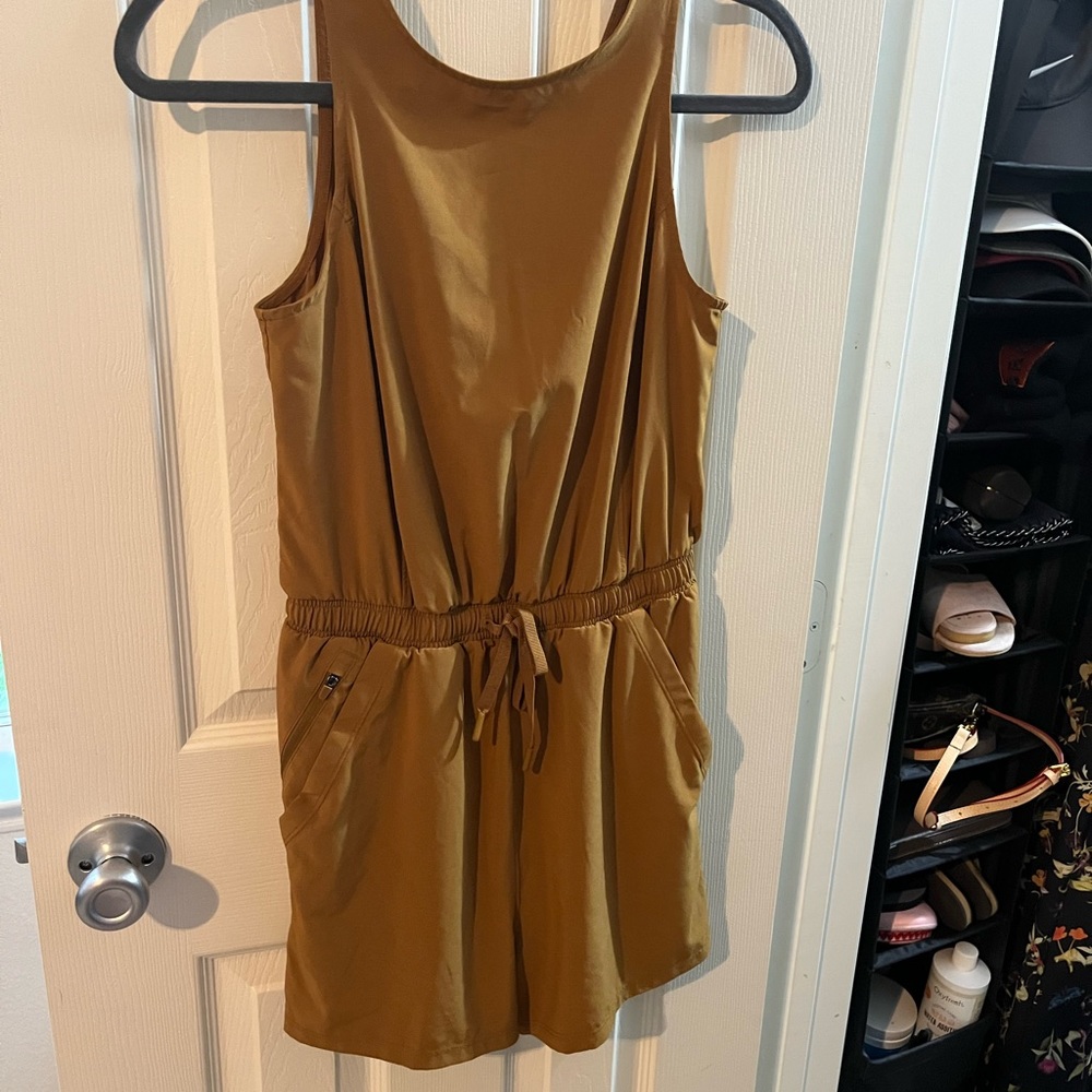 Target active romper
